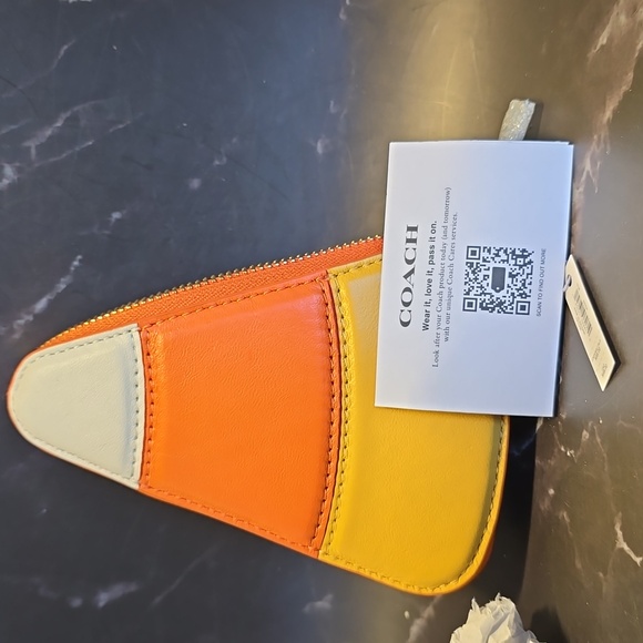 Rare Discontinued Genuine NWT Coach leather HALLOWEEN CANDY CORN coin pouch** - Picture 4 of 5